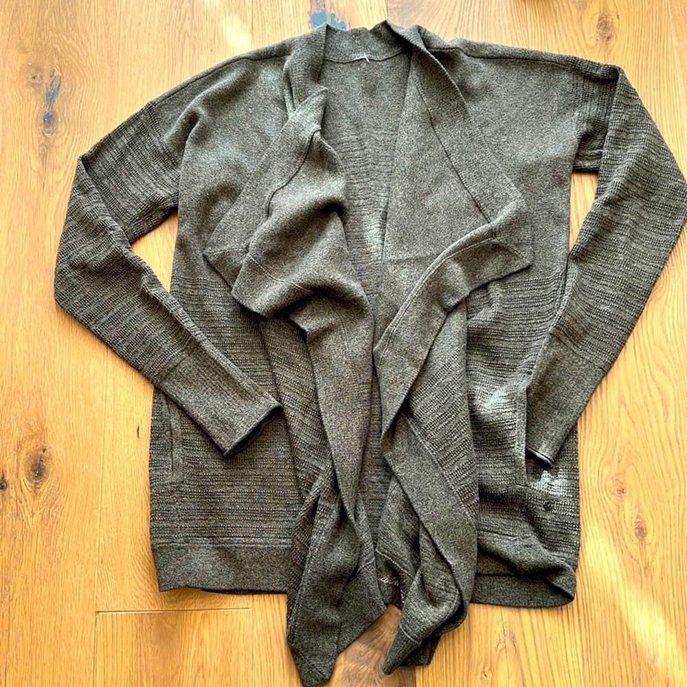 Green lululemon cotton blend drapery cardigan